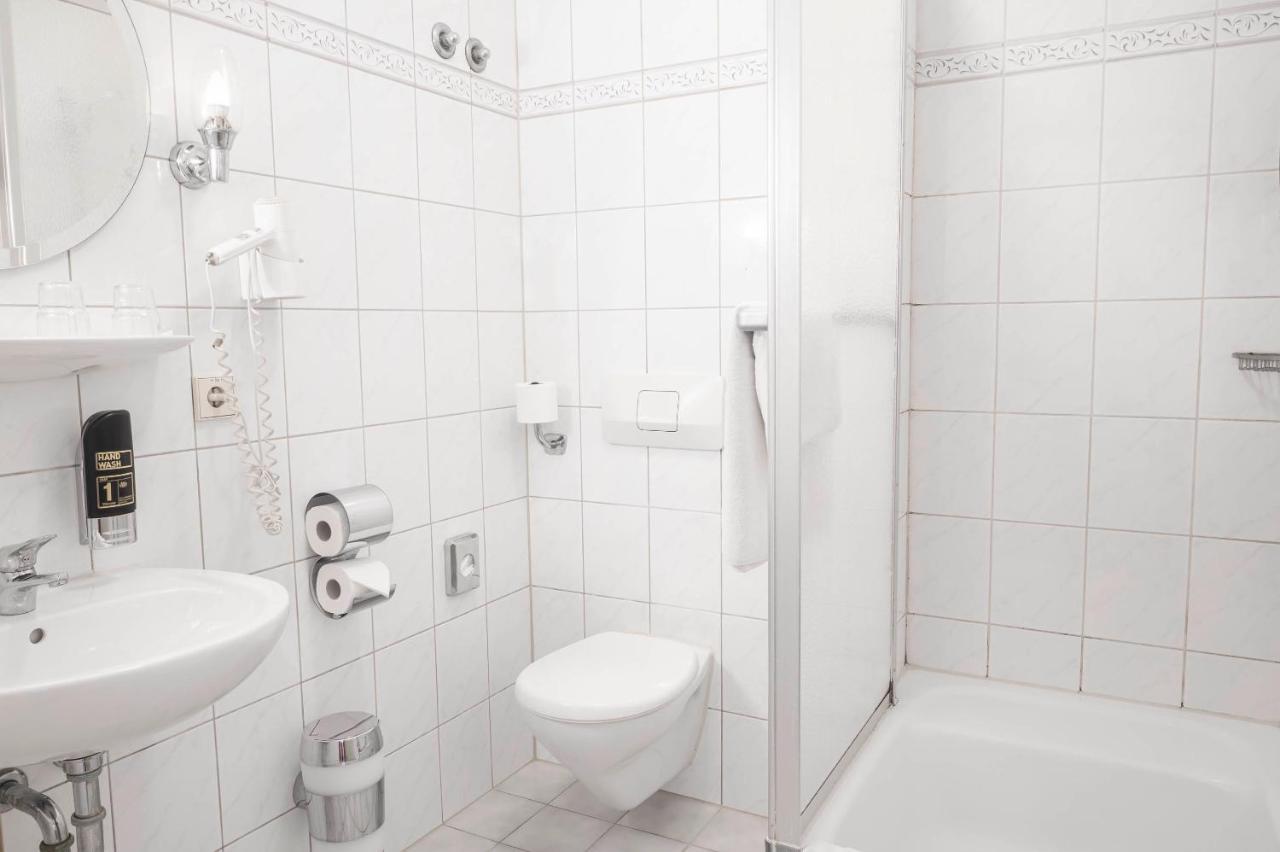 Single Room,1323834289:JPEG